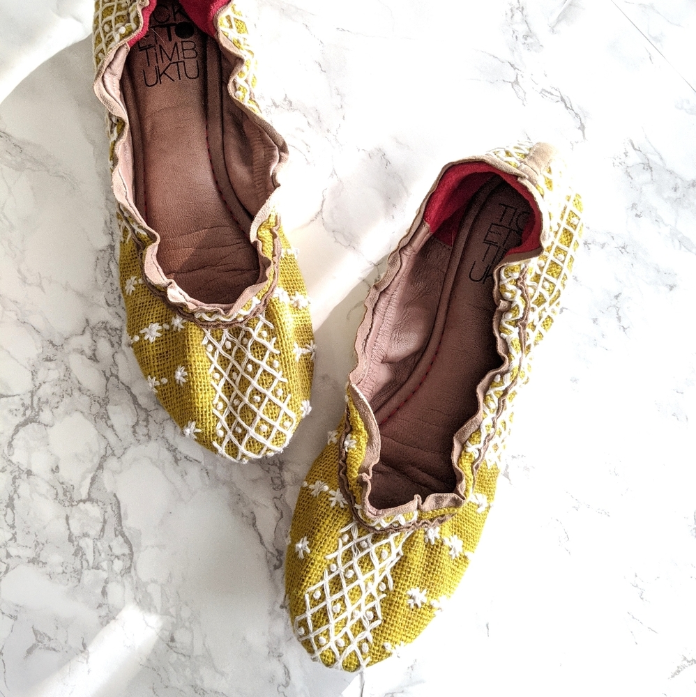 Ticket To Timbuktu ∆ Embroidered Flat - Picture 2 of 7